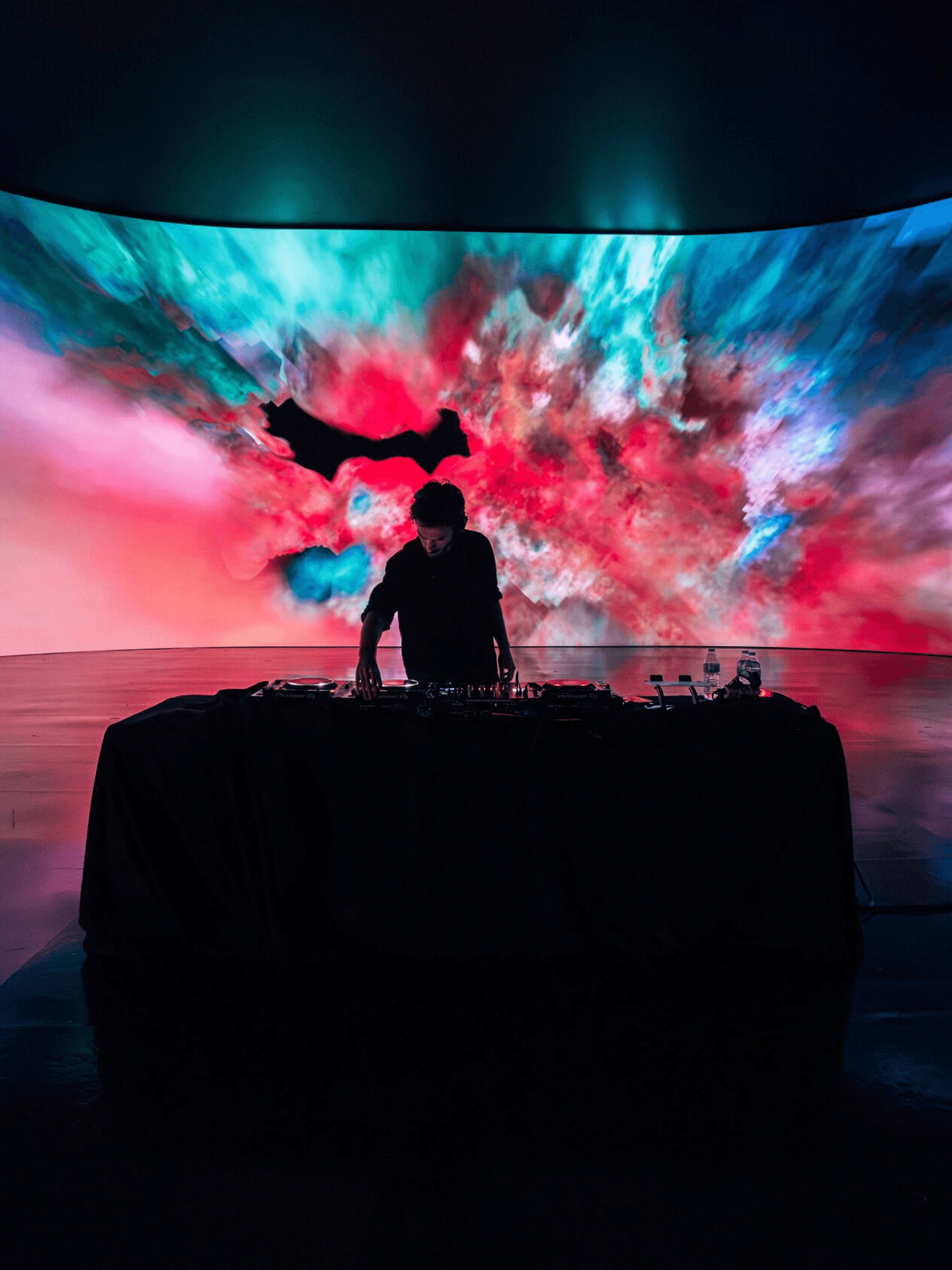 Projekt ______ – Immersive visual sound performances